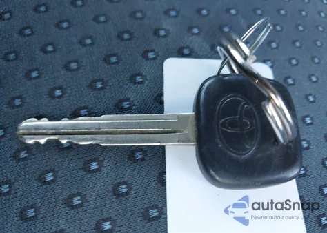 2008 Toyota Yaris z USA, uszkodzony, nr VIN JTDJT923785142206